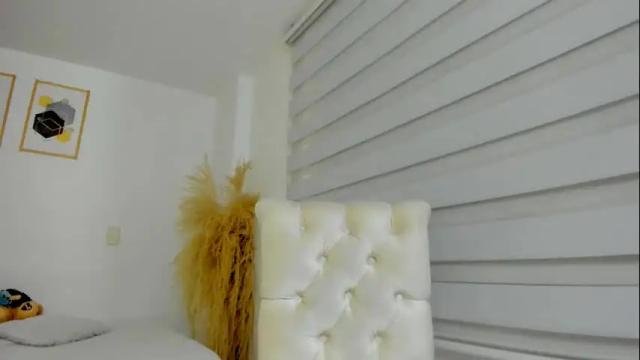 Image 3 of billieparker_ Stream on Chaturbate on 1 month ago
