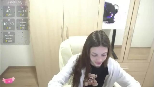 Image 3 of billly1love Stream on Chaturbate on 3 months ago