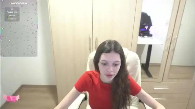 Image 3 of billly1love Stream on Chaturbate on 17 days ago