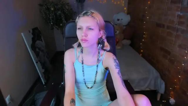 Image 11 of bimboxme Stream on Chaturbate on 17 months ago
