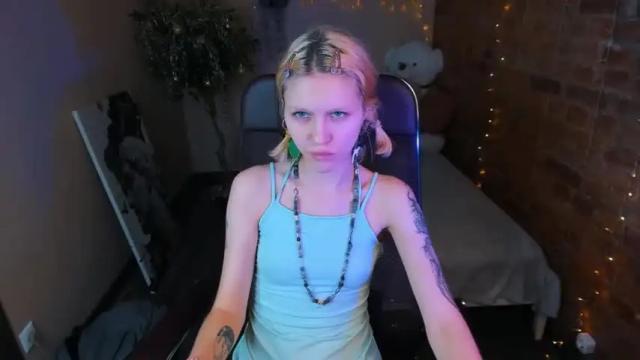 Image 6 of bimboxme Stream on Chaturbate on 17 months ago
