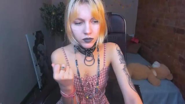 Image 6 of bimboxme Stream on Chaturbate on 16 months ago