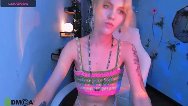 Image 2 of bimboxme Stream on Chaturbate on 16 months ago
