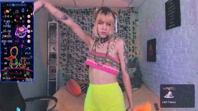 Image 2 of bimboxme Stream on Chaturbate on 16 months ago
