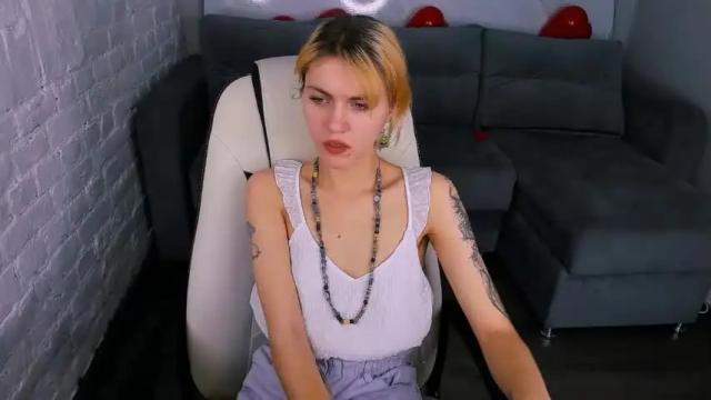 Thumbnail 1, bimboxme's Stream at Chaturbate, 15 months ago