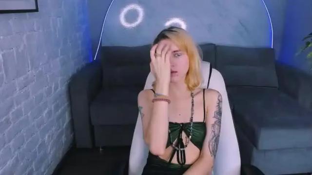 Image 2 of bimboxme Stream on Chaturbate on 15 months ago