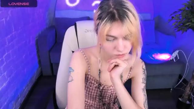 Image 12 of bimboxme Stream on Chaturbate on 15 months ago