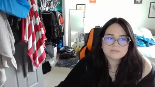 Image 8 of binababy23 Stream on Chaturbate on 18 months ago