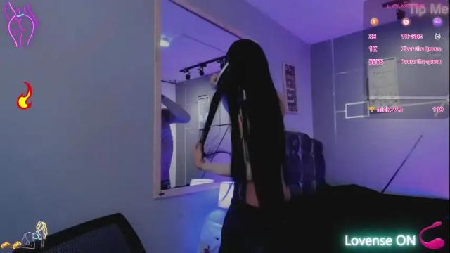 Image 10 of bitch_capelli Stream on Chaturbate on 1 month ago