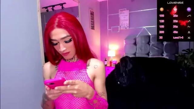 Image 10 of bitch_capelli Stream on Chaturbate on 2 days ago