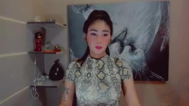 Image 2 of bitchcommanderstella Stream on Chaturbate on 13 months ago
