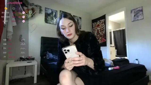 Image 8 of bitemebrittany Stream on Chaturbate on 15 months ago