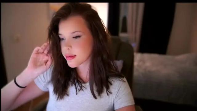 Image 7 of bitter_moon Stream on Chaturbate on 4 months ago