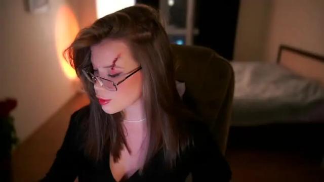 Image 11 of bitter_moon Stream on Chaturbate on 2 months ago