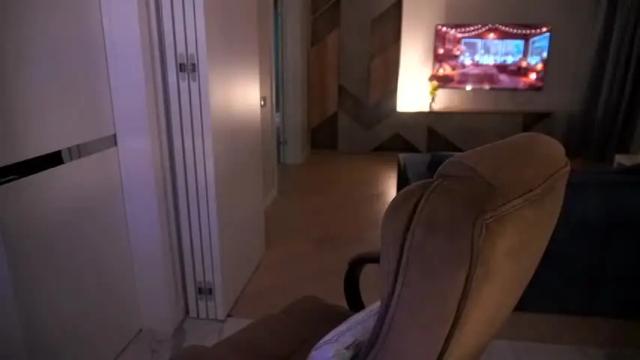 Image 12 of bitter_moon Stream on Chaturbate on 2 months ago