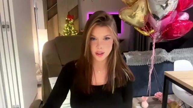 Image 6 of bitter_moon Stream on Chaturbate on 1 month ago