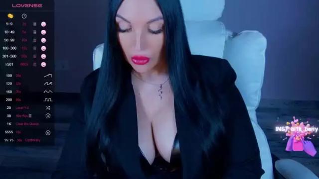 Image 2 of blackberry_star Stream on Chaturbate on 14 months ago
