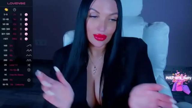 Image 10 of blackberry_star Stream on Chaturbate on 14 months ago