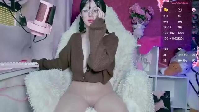 Image 10 of blackberrybae Stream on Chaturbate on 1 month ago