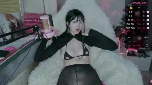 Image 3 of blackberrybae Stream on Chaturbate on 25 days ago