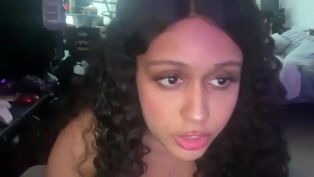 Image 2 of blackgurlkitty Stream on Chaturbate on 1 month ago