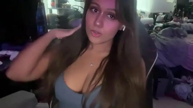 Image 12 of blackgurlkitty Stream on Chaturbate on 29 days ago