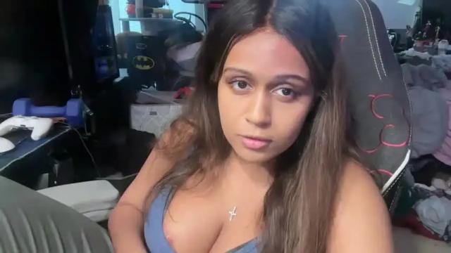 Image 4 of blackgurlkitty Stream on Chaturbate on 29 days ago