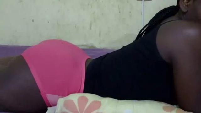 Image 3 of blackladasha Stream on Chaturbate on 14 months ago