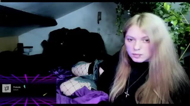 Image 12 of blacklimoon Stream on Chaturbate on 18 months ago