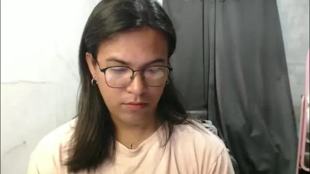 Image 2 of blackpinayts Stream on Chaturbate on 26 days ago