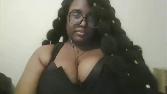 Image 10 of blackqueennie Stream on Chaturbate on 2 months ago
