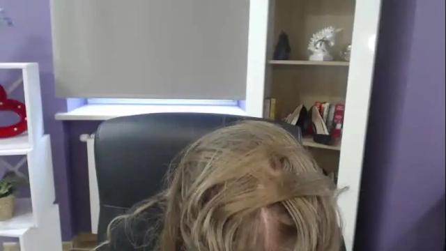 Image 11 of blackrosezoey Stream on Chaturbate on 2 months ago