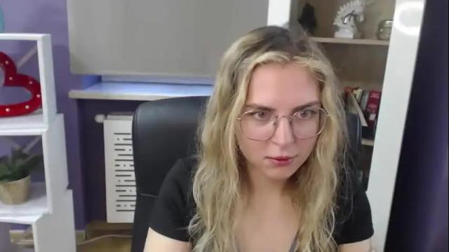 Image 8 of blackrosezoey Stream on Chaturbate on 1 month ago