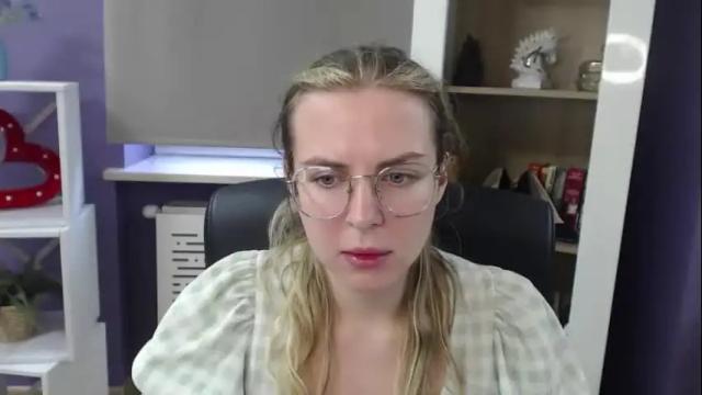 Image 8 of blackrosezoey Stream on Chaturbate on 1 month ago