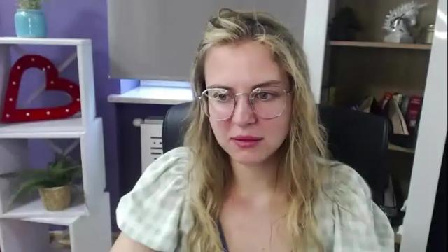 Image 11 of blackrosezoey Stream on Chaturbate on 1 month ago