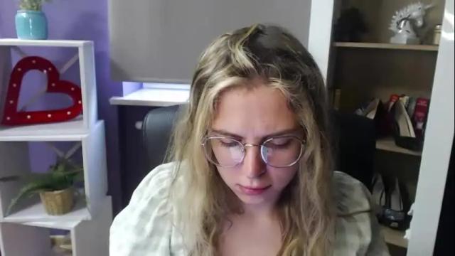 Image 3 of blackrosezoey Stream on Chaturbate on 1 month ago