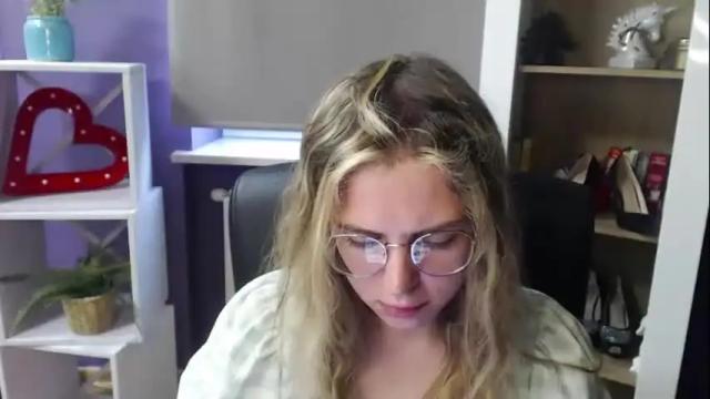 Image 6 of blackrosezoey Stream on Chaturbate on 1 month ago
