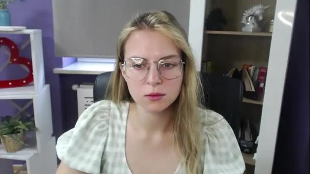 Image 10 of blackrosezoey Stream on Chaturbate on 1 month ago