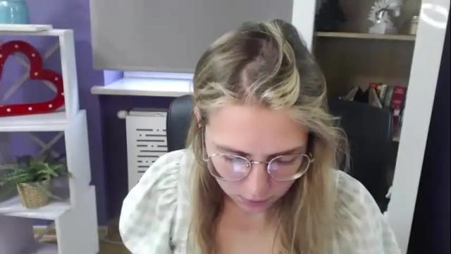 Image 3 of blackrosezoey Stream on Chaturbate on 1 month ago