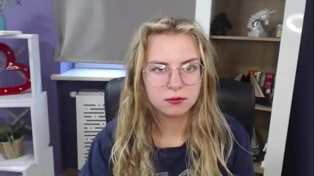 Image 7 of blackrosezoey Stream on Chaturbate on 26 days ago