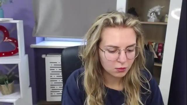 Image 8 of blackrosezoey Stream on Chaturbate on 26 days ago