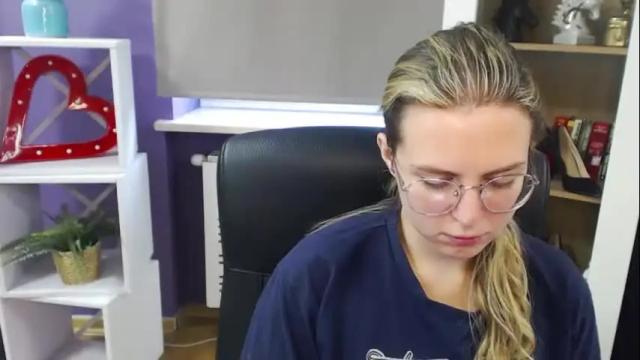 Image 8 of blackrosezoey Stream on Chaturbate on 25 days ago