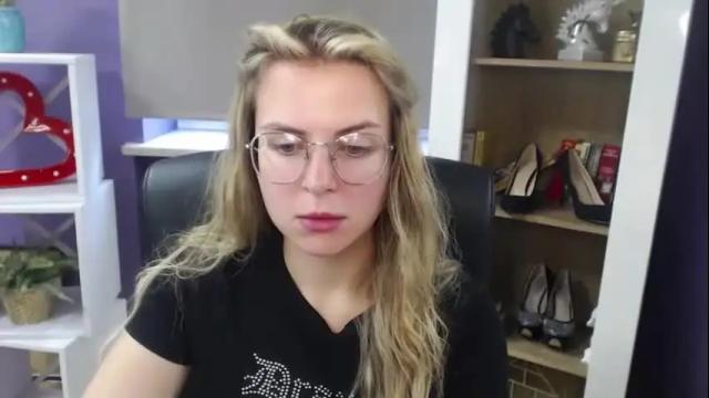 Image 10 of blackrosezoey Stream on Chaturbate on 23 days ago
