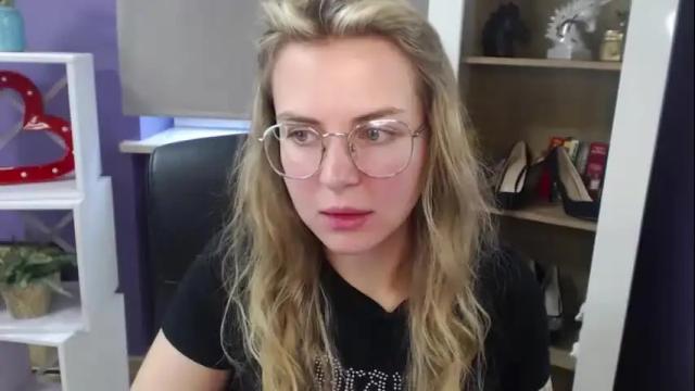 Image 6 of blackrosezoey Stream on Chaturbate on 23 days ago