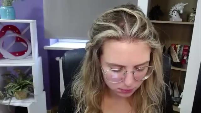 Image 2 of blackrosezoey Stream on Chaturbate on 1 month ago