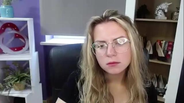 Image 7 of blackrosezoey Stream on Chaturbate on 1 month ago