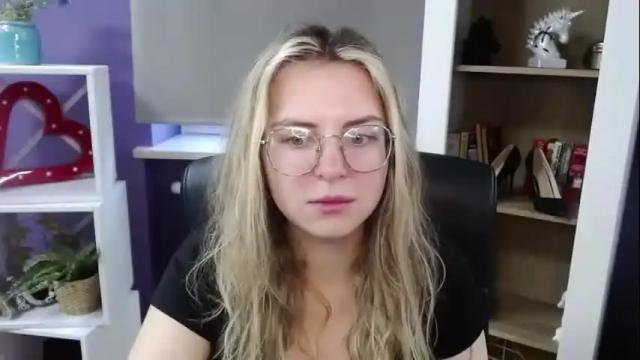 Image 6 of blackrosezoey Stream on Chaturbate on 1 month ago
