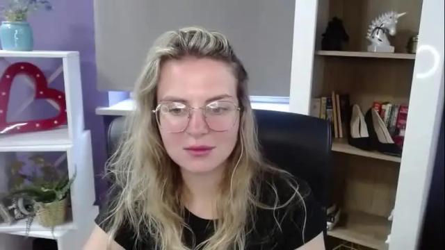 Image 7 of blackrosezoey Stream on Chaturbate on 1 month ago