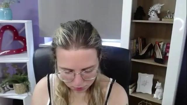 Image 6 of blackrosezoey Stream on Chaturbate on 1 month ago
