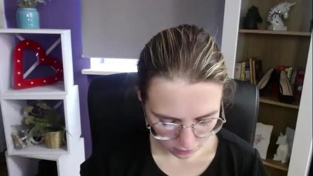 Image 3 of blackrosezoey Stream on Chaturbate on 28 days ago
